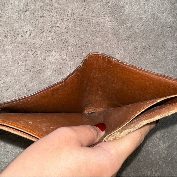 Louis Vuitton Monogram Marco Bi Fold Men’s Wallet - Picture 10 of 11